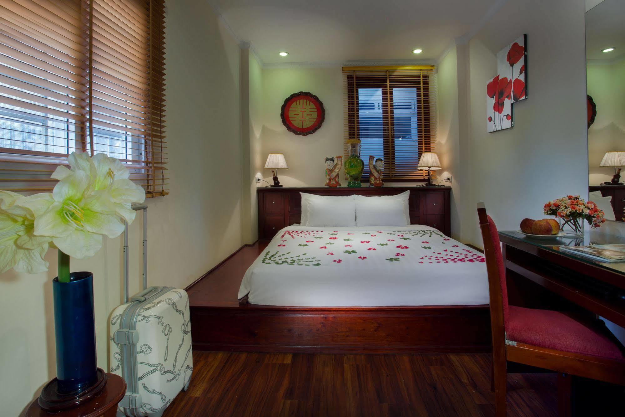 Luminous Viet Hotel Hanoi Exterior foto